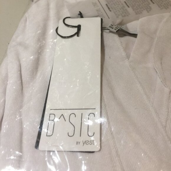 Yest Yessica Woman's Short Cardigan Sweater White 80472B Size 16 - Picture 3 of 5